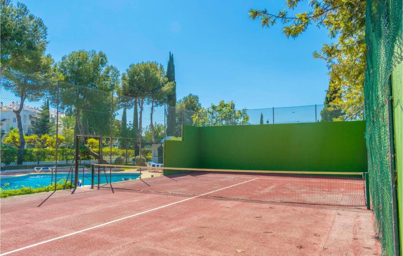 Lovely Apartment In Marbella With Kitchenette Exterior foto